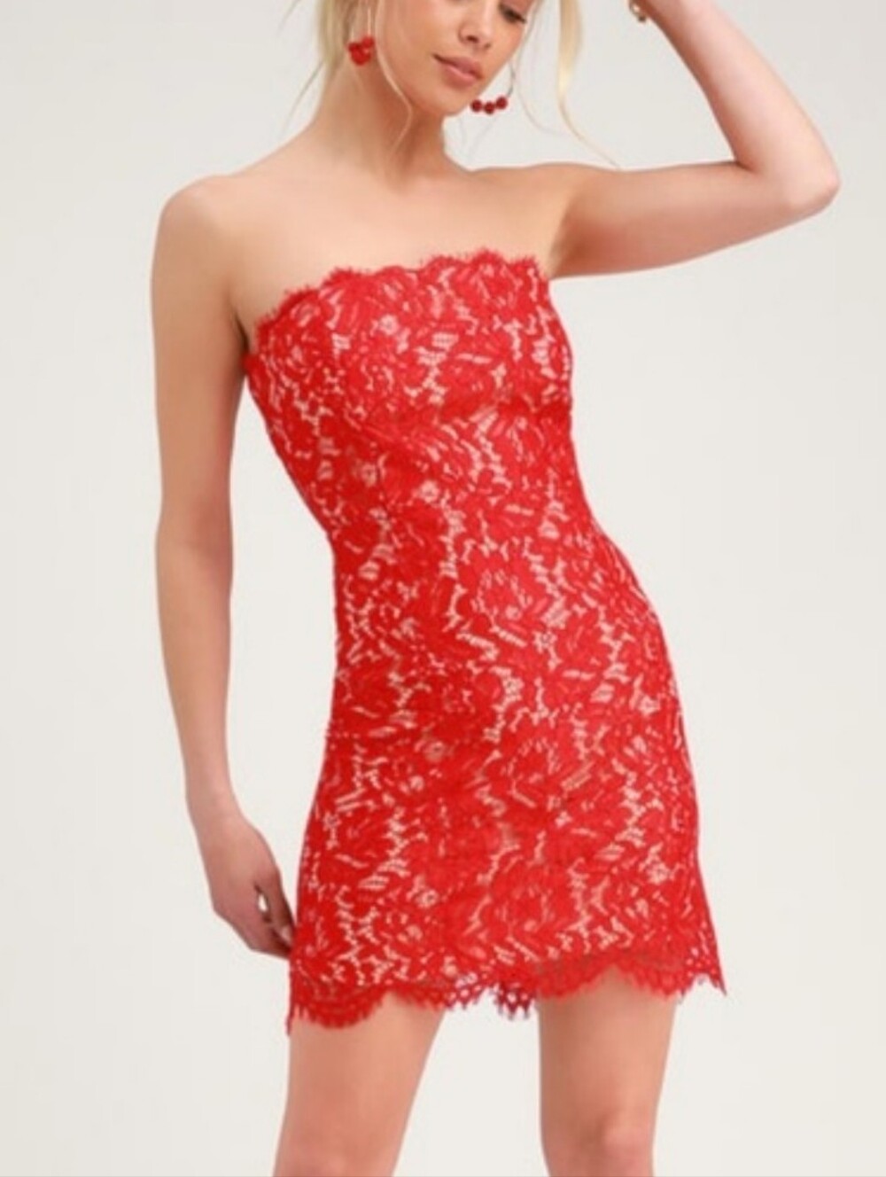 Lulu's women’s Red Strapless Lace Mini Dress fully lined   Size L new with tags